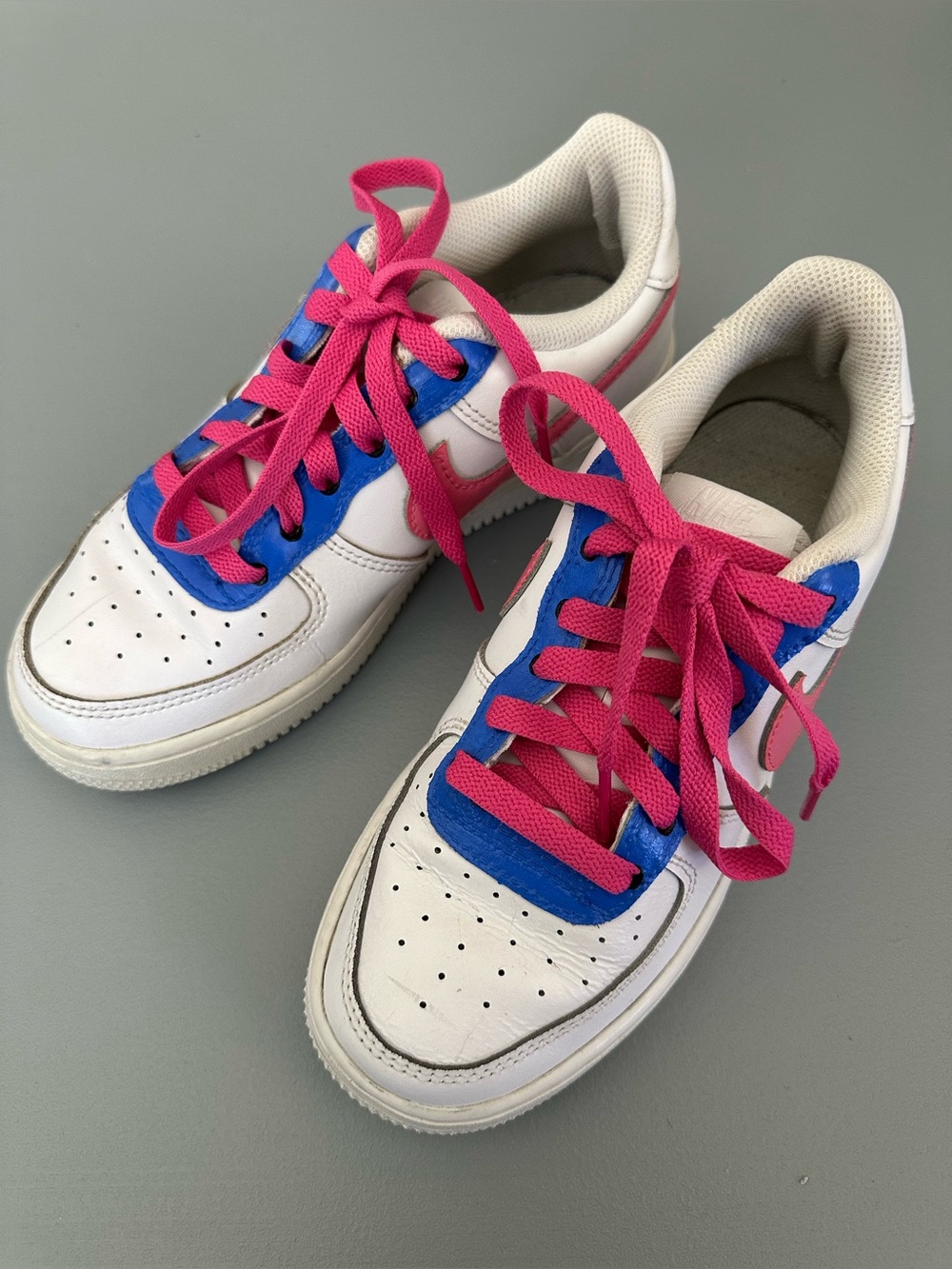 Nike Air Force 1 Sneakers with fresh new Pink Laces Kids 4Y Used